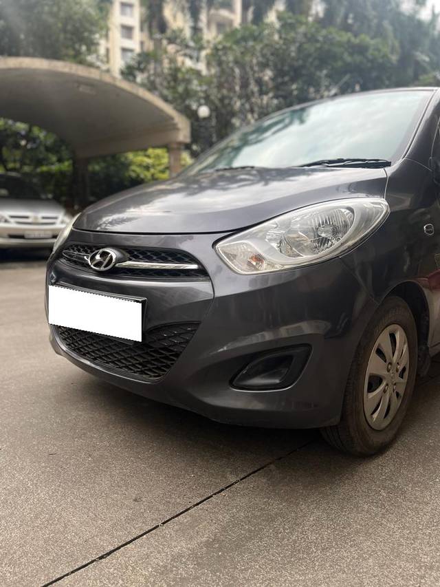 https://images10.gaadi.com/usedcar_image/3700236/original/processed_img2927243__used_car_2927243_1701587837.jpg?imwidth=6402