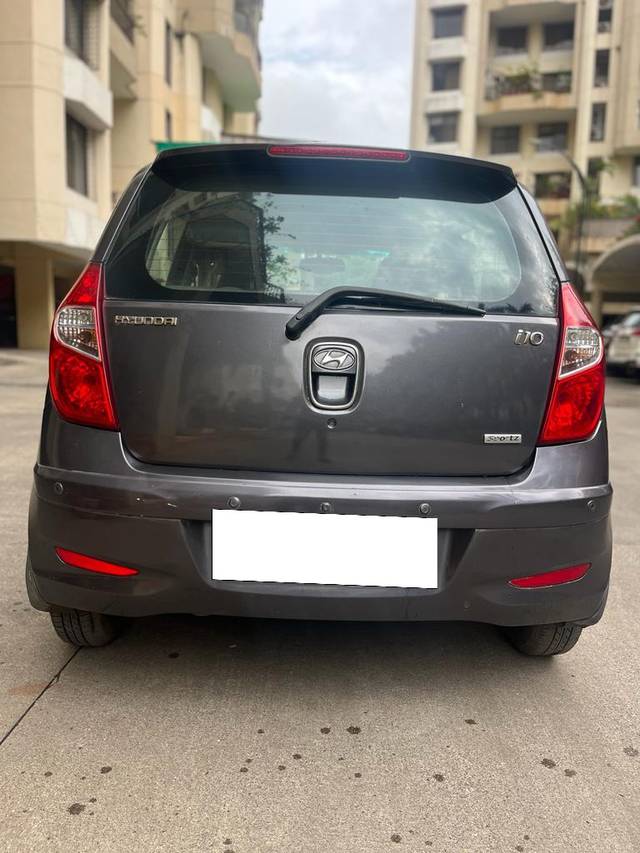 https://images10.gaadi.com/usedcar_image/3700236/original/processed_img2927243__used_car_2927243_1701587838.jpg?imwidth=6401