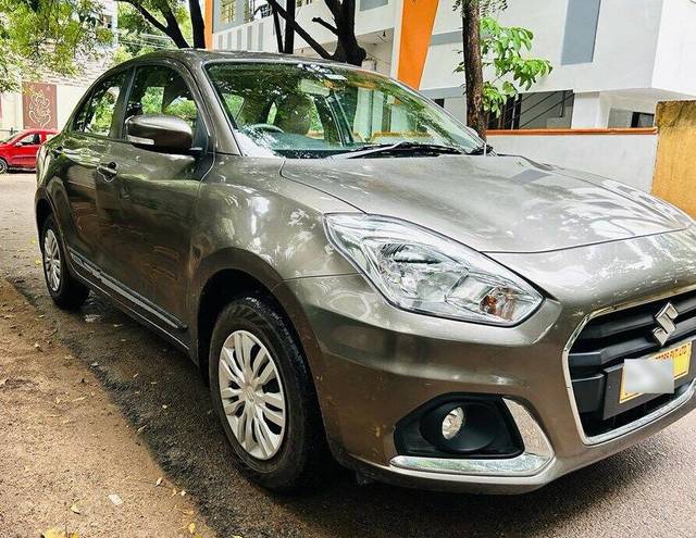 https://images10.gaadi.com/usedcar_image/3700240/original/img3700240__z_blur_img_656efb107a3d6_1701772048.jpg?imwidth=6402