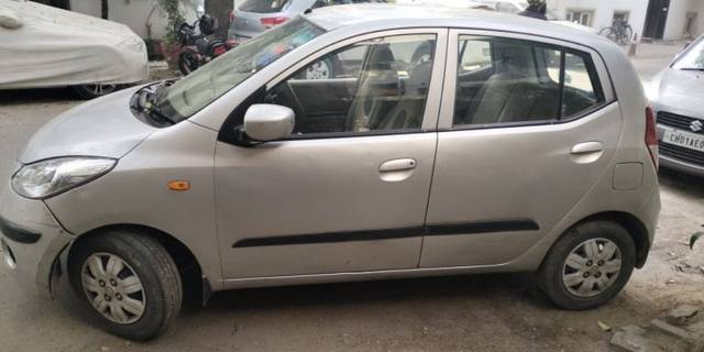 https://images10.gaadi.com/usedcar_image/3700262/original/26__VCC_IMG_1700981171306_1824226_95_1700981189.jpg?imwidth=6401