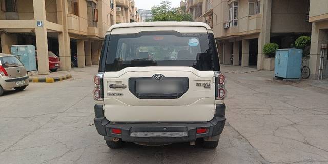 https://images10.gaadi.com/usedcar_image/3700363/original/26__VCC_1824236_96_1700984332.jpg?imwidth=6402
