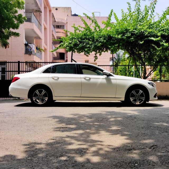 https://images10.gaadi.com/usedcar_image/3700428/original/img2927323__used_car_2927323_1701594360.jpg?imwidth=6401