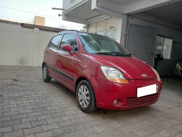 https://images10.gaadi.com/usedcar_image/3700517/original/processed_img2927363__usedcar_9406_3__2927363_1701600087.jpeg?imwidth=6400