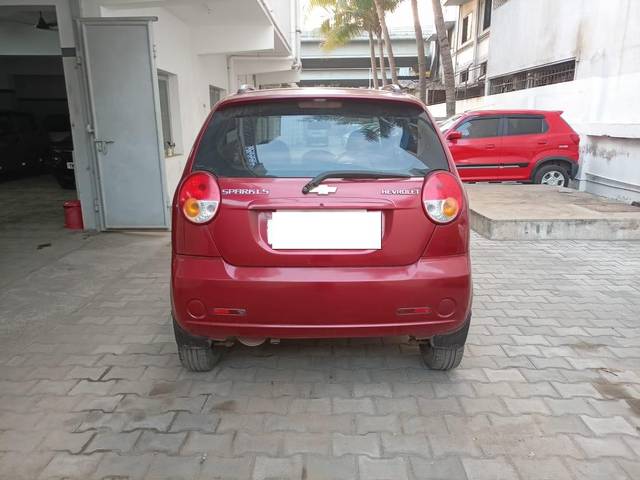 https://images10.gaadi.com/usedcar_image/3700517/original/processed_img2927363__usedcar_9406_5__2927363_1701600087.jpeg?imwidth=6402