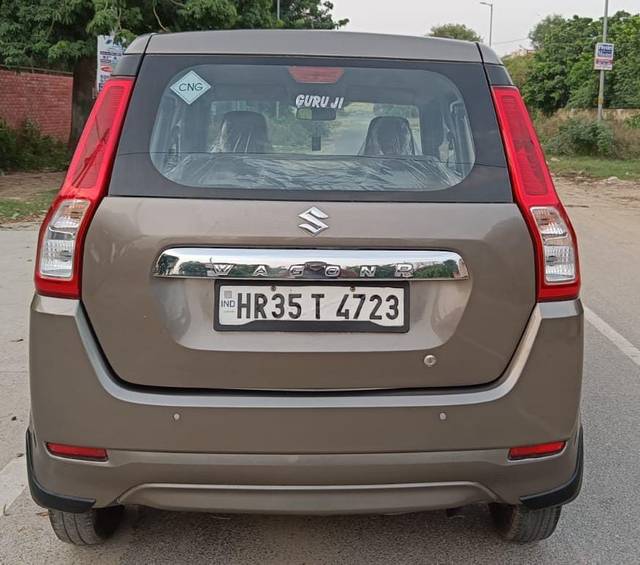 https://images10.gaadi.com/usedcar_image/3700529/original/img2927368__used_car_2927368_1701599053.jpg?imwidth=6401