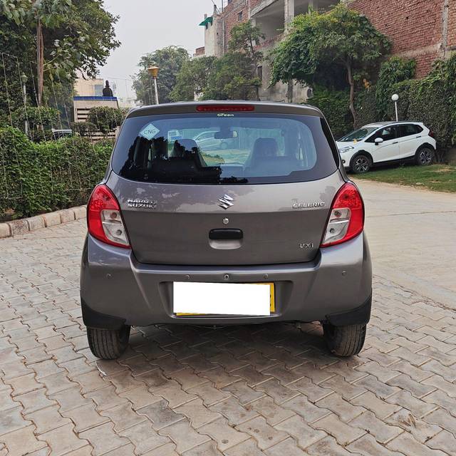 https://images10.gaadi.com/usedcar_image/3700560/original/processed_img2927389__used_car_2927389_1701600173.jpg?imwidth=6402