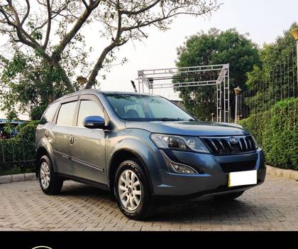 Mahindra XUV500 W10 1.99 mHawk Mahindra XUV500 W10 1.99 mHawk