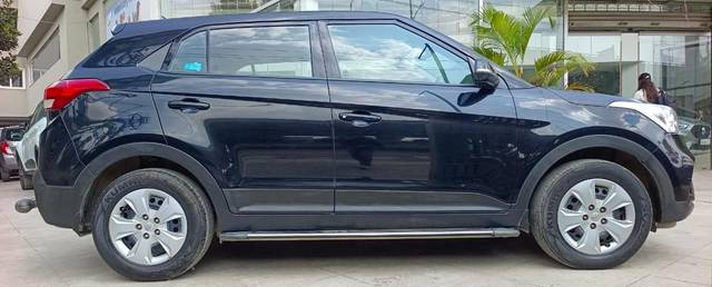 https://images10.gaadi.com/usedcar_image/3700569/original/processed_img2927397__usedcar_whatsappimage2023_12_06at12005pm_1__2927397_1701854460.jpeg?imwidth=6401