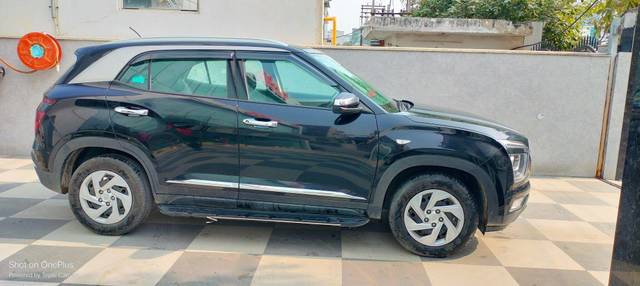 https://images10.gaadi.com/usedcar_image/3700599/original/processed_img2927407__used_car_2927407_1701601678.jpg?imwidth=6401