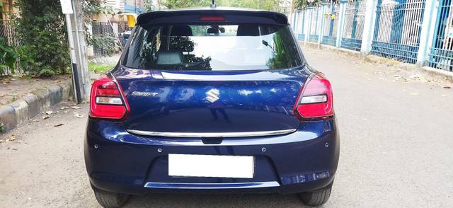 https://images10.gaadi.com/usedcar_image/3700603/original/processed_img2927408__used_car_2927408_1701601786.jpg?imwidth=6401