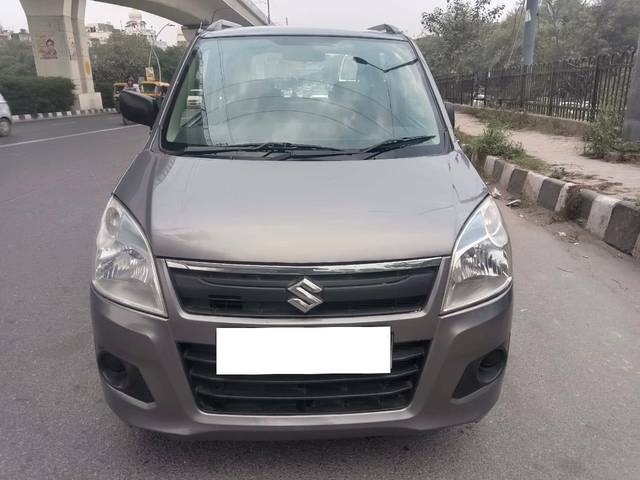 https://images10.gaadi.com/usedcar_image/3700655/original/processed_img2927438__used_car_2927438_1701603822.jpg?imwidth=6402
