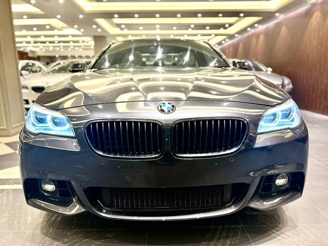 https://images10.gaadi.com/usedcar_image/3700682/original/img2927452__used_car_2927452_1701604560.jpg?imwidth=6401