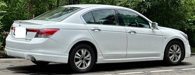 https://images10.gaadi.com/usedcar_image/3700688/original/processed_img2927455__used_car_2927455_1701604845.jpg?imwidth=6402