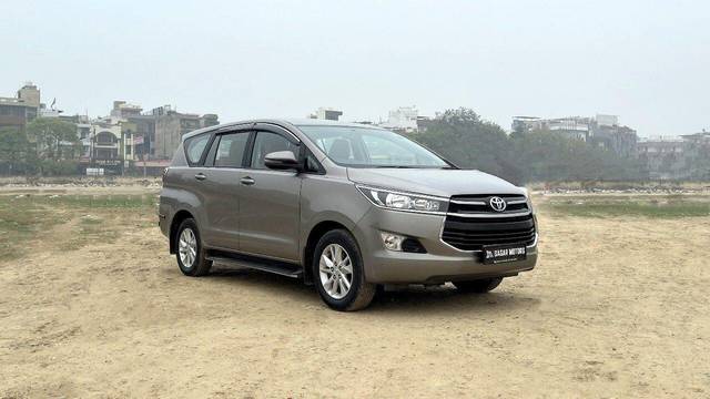 https://images10.gaadi.com/usedcar_image/3700726/original/processed_img2927472__used_car_2927472_1701606086.jpg?imwidth=6400