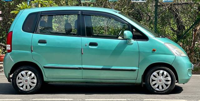 https://images10.gaadi.com/usedcar_image/3700729/original/processed_img2927475__used_car_2927475_1701606263.jpg?imwidth=6401