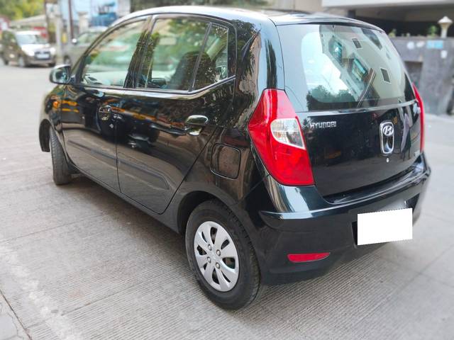 https://images10.gaadi.com/usedcar_image/3700731/original/processed_img2927476__used_car_2927476_1701606305.jpg?imwidth=6402