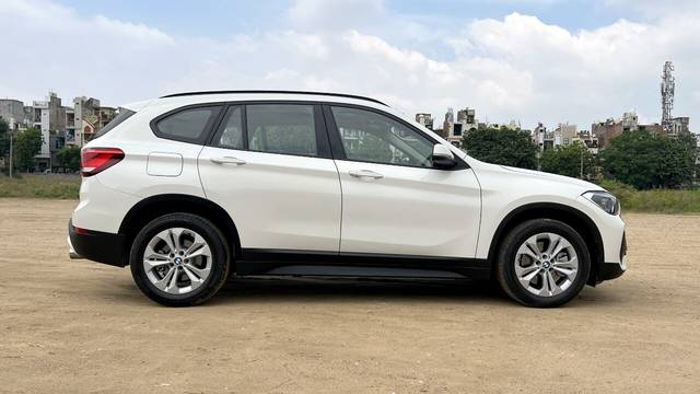 https://images10.gaadi.com/usedcar_image/3700737/original/img2927478__used_car_2927478_1701606444.jpg?imwidth=6401