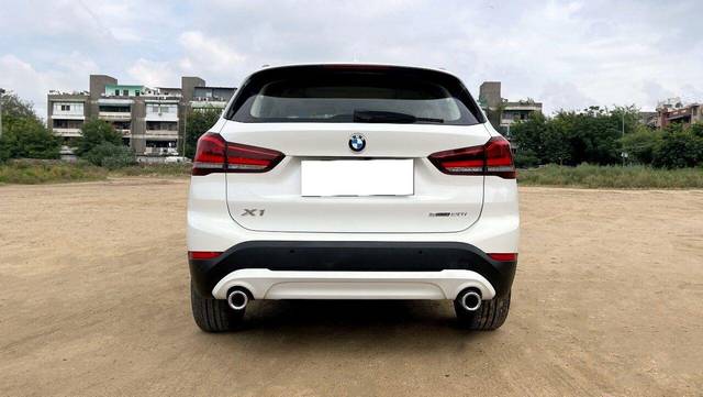 https://images10.gaadi.com/usedcar_image/3700737/original/processed_img2927478__used_car_2927478_1701606446.jpg?imwidth=6402