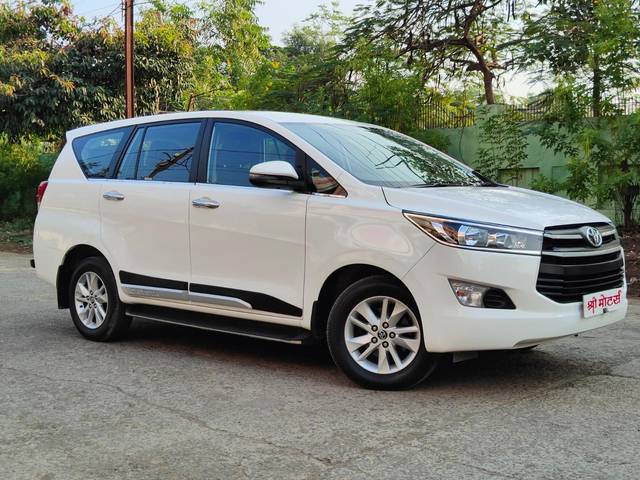 https://images10.gaadi.com/usedcar_image/3700738/original/processed_img2927479__used_car_2927479_1701606452.jpg?imwidth=6400