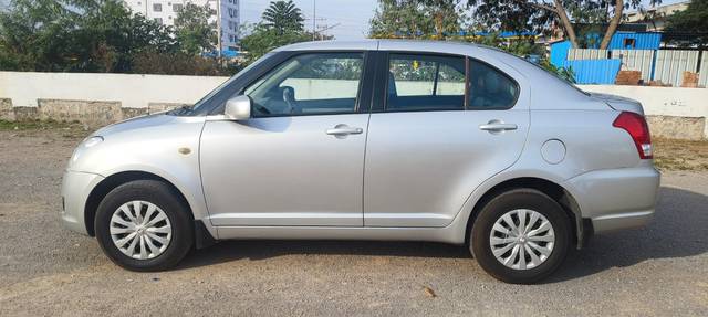 https://images10.gaadi.com/usedcar_image/3700804/original/img2927519__used_car_2927519_1701608110.jpg?imwidth=6402