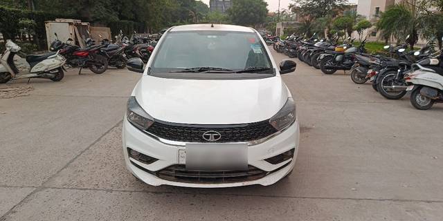 https://images10.gaadi.com/usedcar_image/3700851/original/26__VCC_1824353_94_1701003165.jpg?imwidth=6400