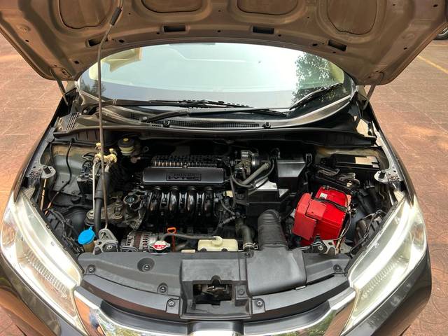 https://images10.gaadi.com/usedcar_image/3700905/original/img2927545__used_car_2927545_1701612951.jpg?imwidth=6402