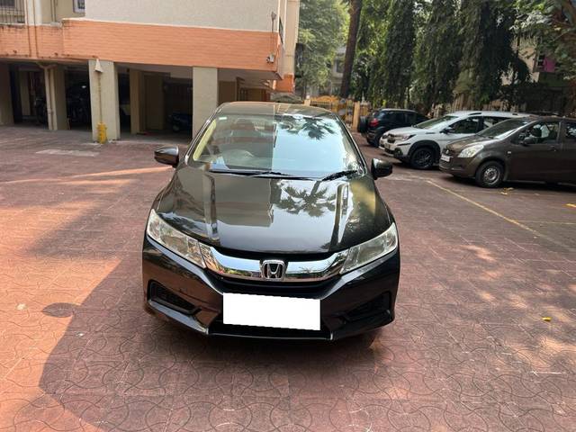 https://images10.gaadi.com/usedcar_image/3700905/original/processed_img2927545__used_car_2927545_1701612947.jpg?imwidth=6400