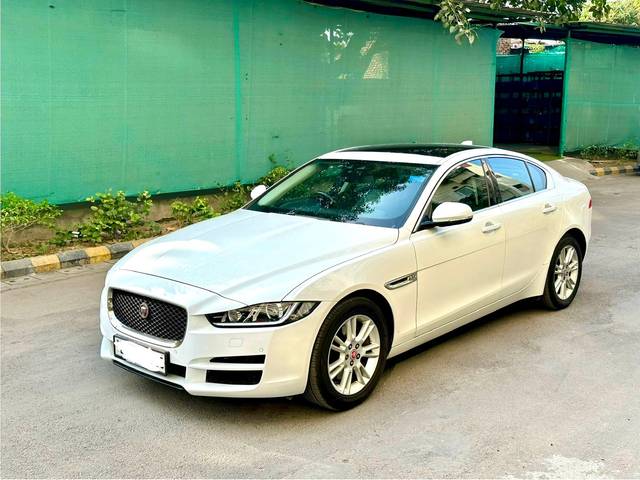 https://images10.gaadi.com/usedcar_image/3700982/original/img2927565__used_car_2927565_1701616436.jpg?imwidth=6401