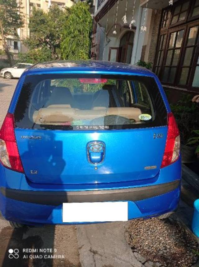 https://images10.gaadi.com/usedcar_image/3700996/original/processed_d9a2c52e-1c16-442b-85a5-6276ae066a6f.jpg?imwidth=6401
