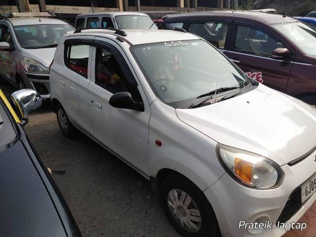 https://images10.gaadi.com/usedcar_image/3701024/original/processed_956a29b2-166b-49f8-ad54-cb2504daf557.jpg?imwidth=6401