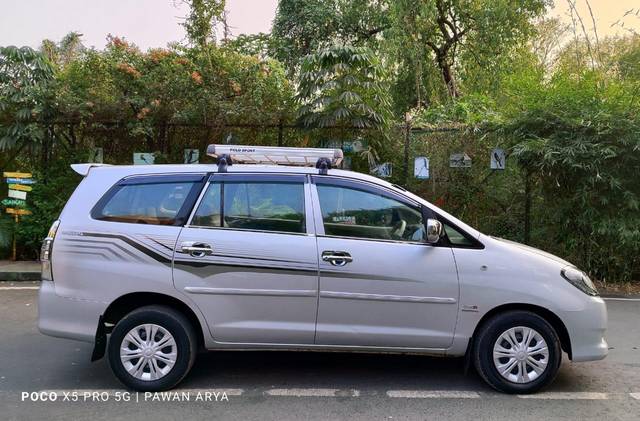 https://images10.gaadi.com/usedcar_image/3701029/original/processed_img2927575__used_car_2927575_1701618883.jpg?imwidth=6401