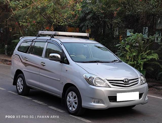 https://images10.gaadi.com/usedcar_image/3701029/original/processed_img2927575__used_car_2927575_1701618896.jpg?imwidth=6400