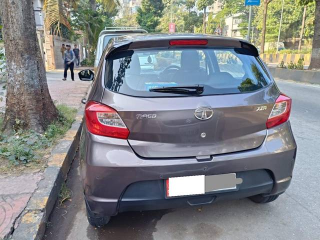 https://images10.gaadi.com/usedcar_image/3701137/original/processed_img2927590__used_car_2927590_1701625096.jpg?imwidth=6401