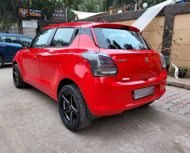 https://images10.gaadi.com/usedcar_image/3701237/original/processed_img2927596__used_car_2927596_1701855590.jpg?imwidth=6402