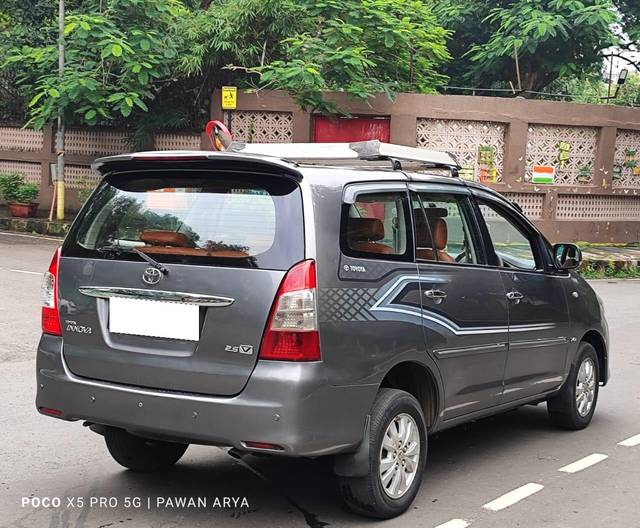https://images10.gaadi.com/usedcar_image/3701258/original/processed_img2927597__usedcar_whatsappimage2023_12_03at170239_79661701653572_1701654021.jpeg?imwidth=6402