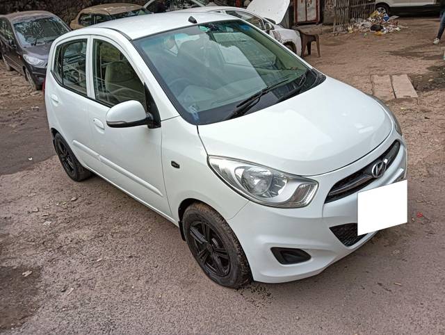 https://images10.gaadi.com/usedcar_image/3701287/original/processed_img2927605__used_car_2927605_1701658798.jpg?imwidth=6400