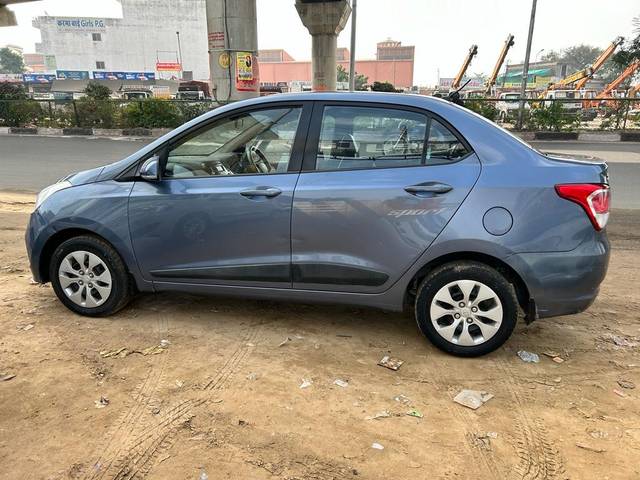 https://images10.gaadi.com/usedcar_image/3701372/original/processed_img2927622__used_car_2927622_1701666599.jpg?imwidth=6402
