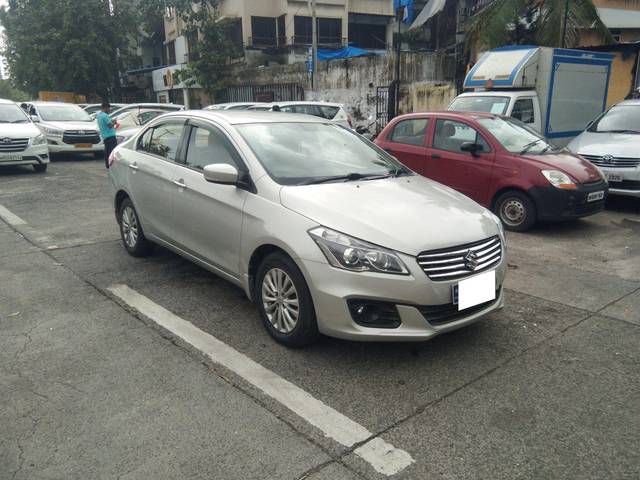 https://images10.gaadi.com/usedcar_image/3701452/original/processed_img2927651__used_car_2927651_1701670115.jpg?imwidth=6400
