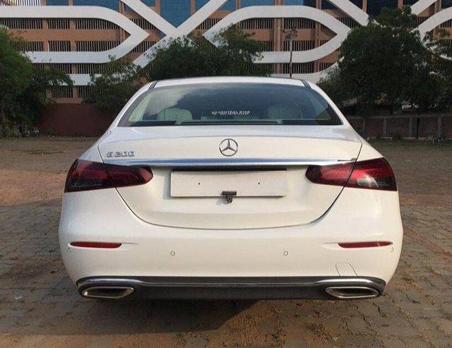 https://images10.gaadi.com/usedcar_image/3701471/original/processed_img2927661__used_car_2927661_1701671133.jpg?imwidth=6402