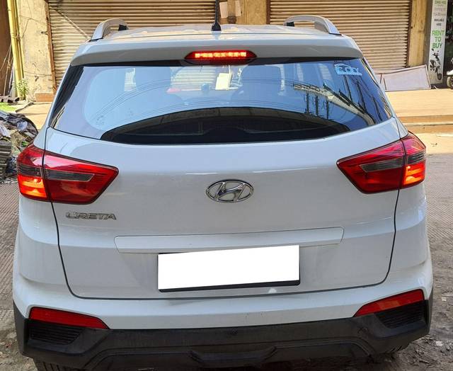 https://images10.gaadi.com/usedcar_image/3701502/original/processed_img2927687__usedcar_20231204_114802_1321701671559_1701671587.jpg?imwidth=6402