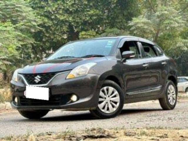 https://images10.gaadi.com/usedcar_image/3701575/original/processed_img2927716__used_car_2927716_1701755527.jpg?imwidth=6402