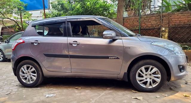 https://images10.gaadi.com/usedcar_image/3701631/original/img3701631__zz1_crop_img_6570034b59703_1701839691.jpg?imwidth=6402