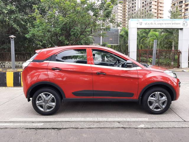 https://images10.gaadi.com/usedcar_image/3701674/original/processed_img2927772__used_car_2927772_1701840564.jpg?imwidth=6401