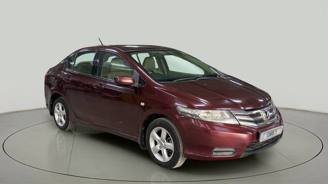 https://images10.gaadi.com/usedcar_image/3701684/original/slot__1-7-Exterior-13606557704-d36866e3c7f44e318426de4f9130cad1-Exterior-7.jpg?imwidth=6400
