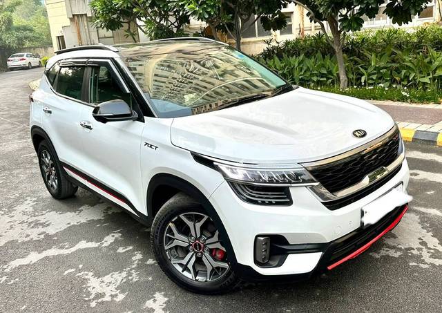 https://images10.gaadi.com/usedcar_image/3701765/original/img3701765__zz1_crop_img_657011ef0e3de_1701843439.jpg?imwidth=6400