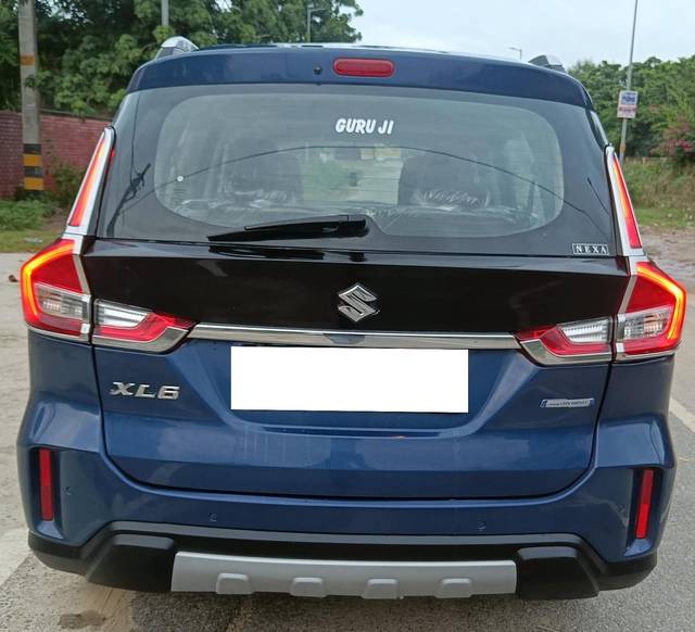 https://images10.gaadi.com/usedcar_image/3701766/original/processed_img2927833__used_car_2927833_1701680436.jpg?imwidth=6402