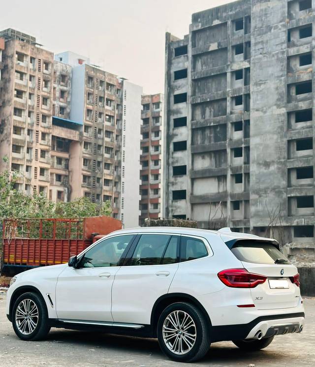 https://images10.gaadi.com/usedcar_image/3701797/original/processed_img2927849__used_car_2927849_1701681429.jpg?imwidth=6402