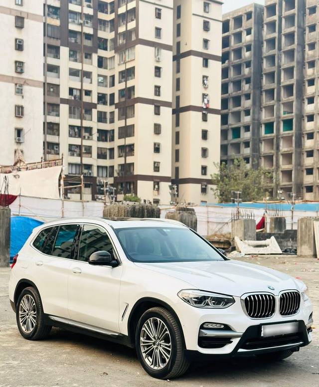 https://images10.gaadi.com/usedcar_image/3701797/original/processed_img2927849__used_car_2927849_1701681433.jpg?imwidth=6400
