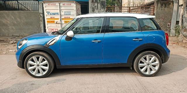 https://images10.gaadi.com/usedcar_image/3701819/original/27__VCC_IMG_1701072730814_1824572_95_1701073362.jpg?imwidth=6402