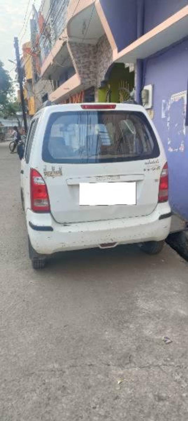 https://images10.gaadi.com/usedcar_image/3701829/original/processed_e39a2cdb-24a3-4c22-9227-e98779da27c7.jpg?imwidth=6401
